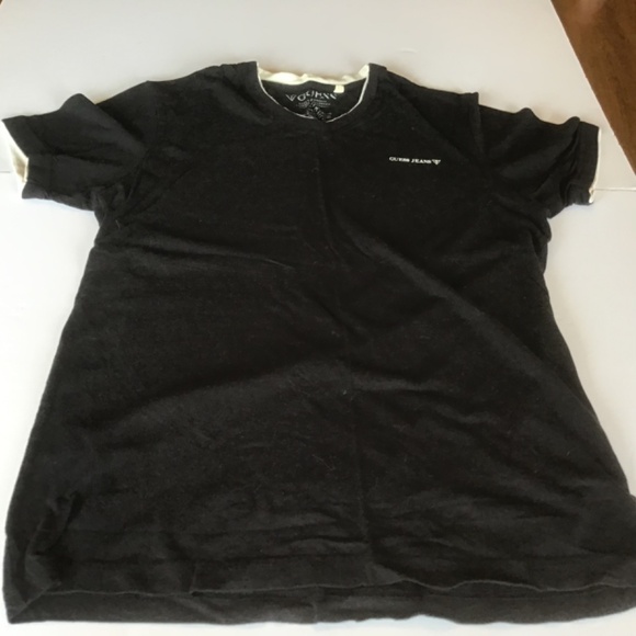 Guess men T-shirt black & white V neck, size M, short sleeve - Picture 4 of 4